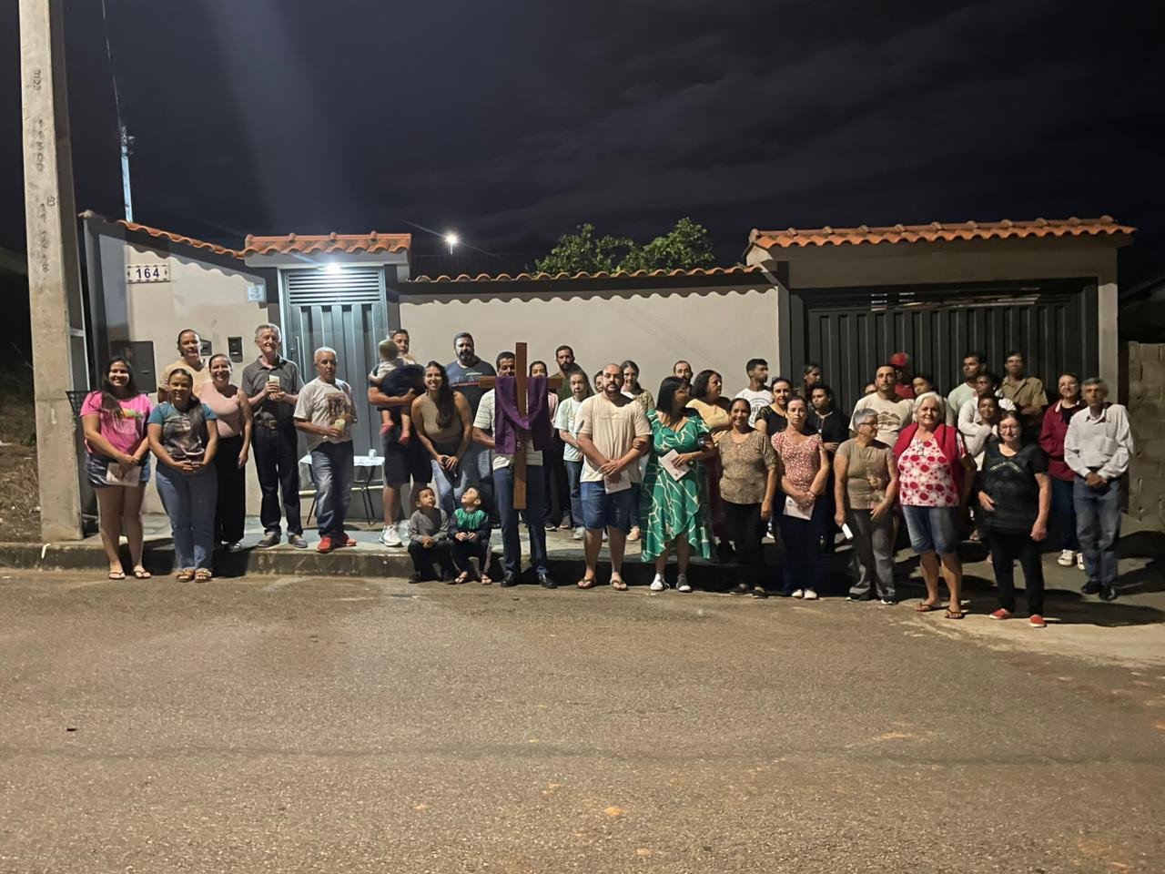 Comunidades Unidas no Exercício Quaresmal: Caminho de Oração e Conversão